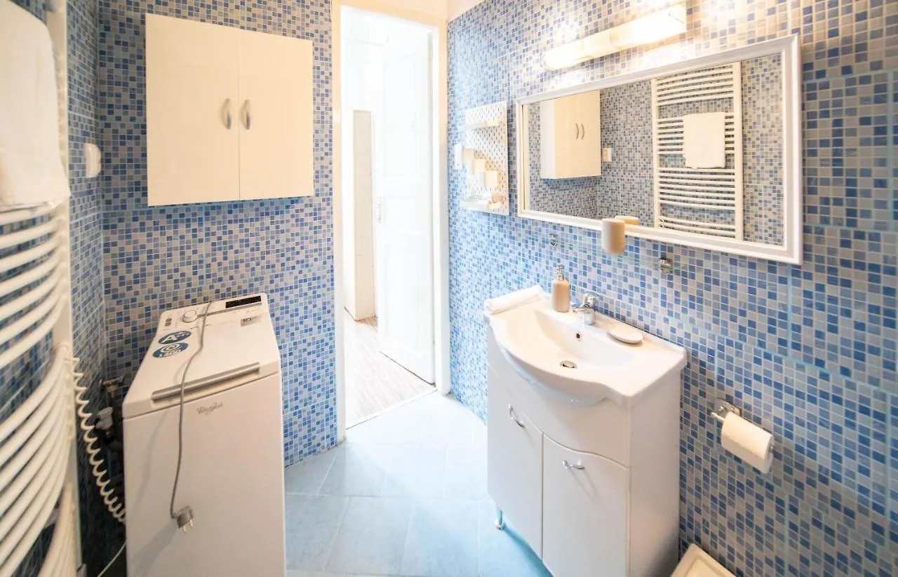 Brigi Apartment For 6 Ppl, Ac, Fast Wifi Budapeste